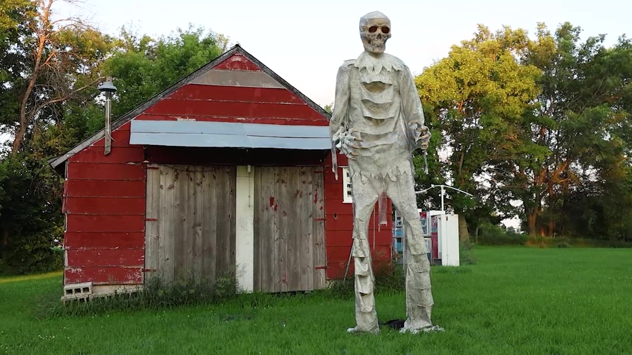 Towering at 12 feet tall, this Short Circuit Mummy animatronic is a shocking addition to any haunted display. With glowing lights, eerie sounds, and erratic movements, this massive monster brings ancient terror and electrifying horror to your Halloween setup.